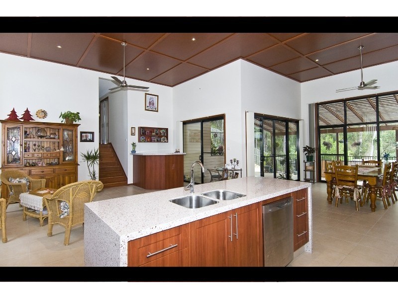 24 Grove Creek Close, Reedy Creek QLD 4227