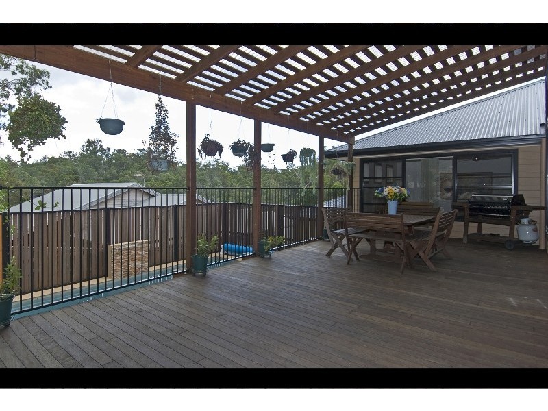24 Grove Creek Close, Reedy Creek QLD 4227