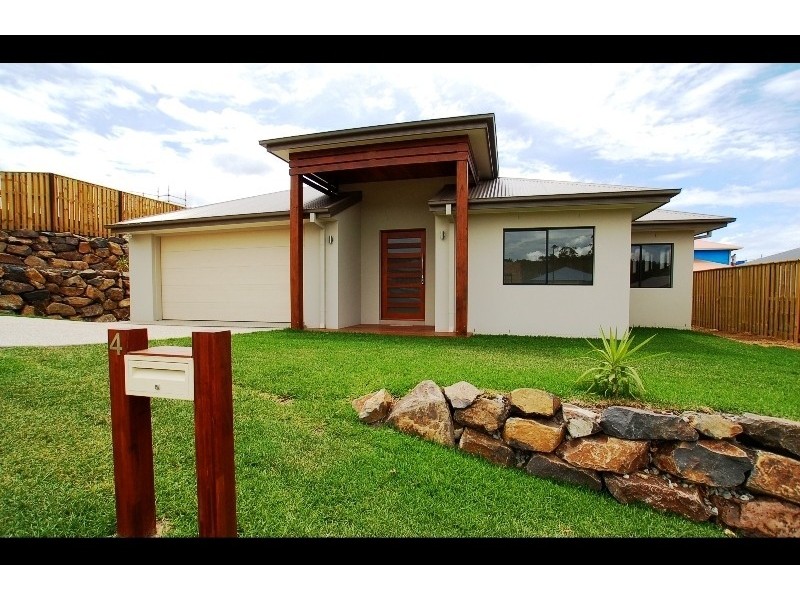4 Peregrine Street, Reedy Creek QLD 4227