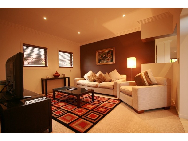 Varsity Lakes QLD 4227