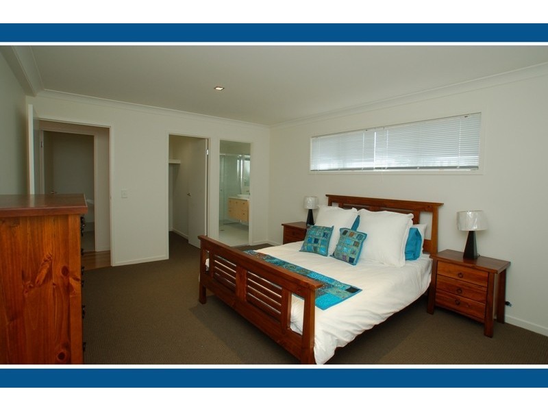 2/1 Leiden Street, Reedy Creek QLD 4227