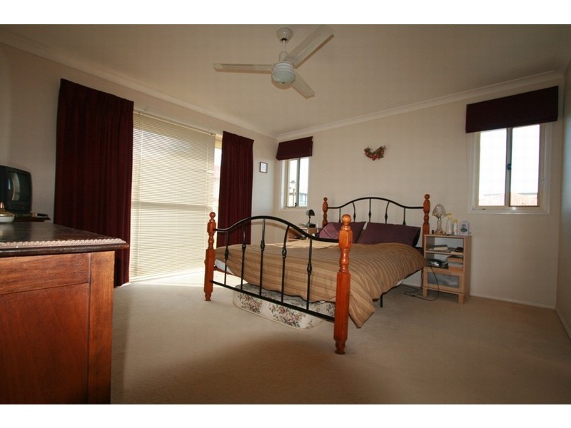 Varsity Lakes QLD 4227