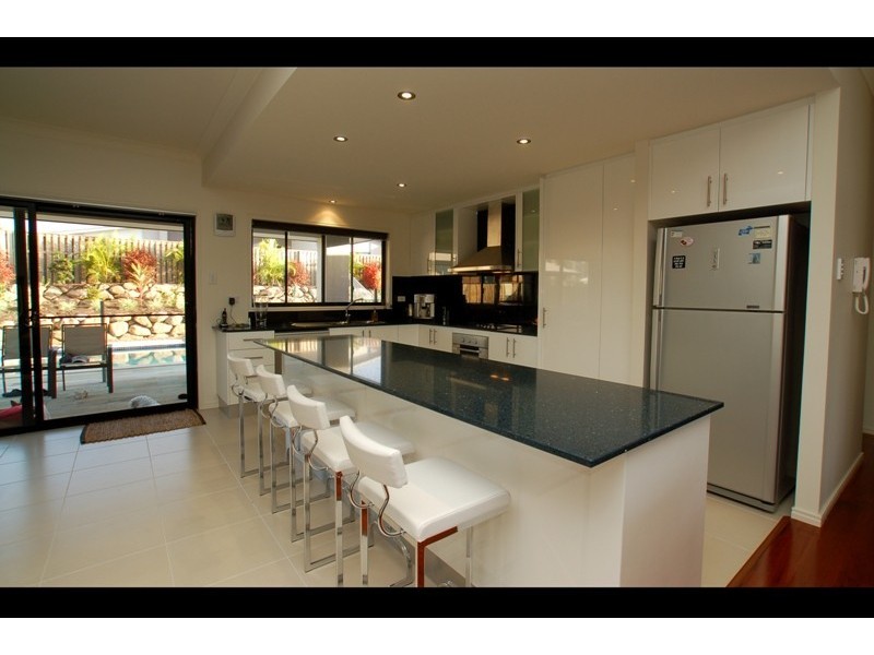 17 Peregrine Street, Reedy Creek QLD 4227