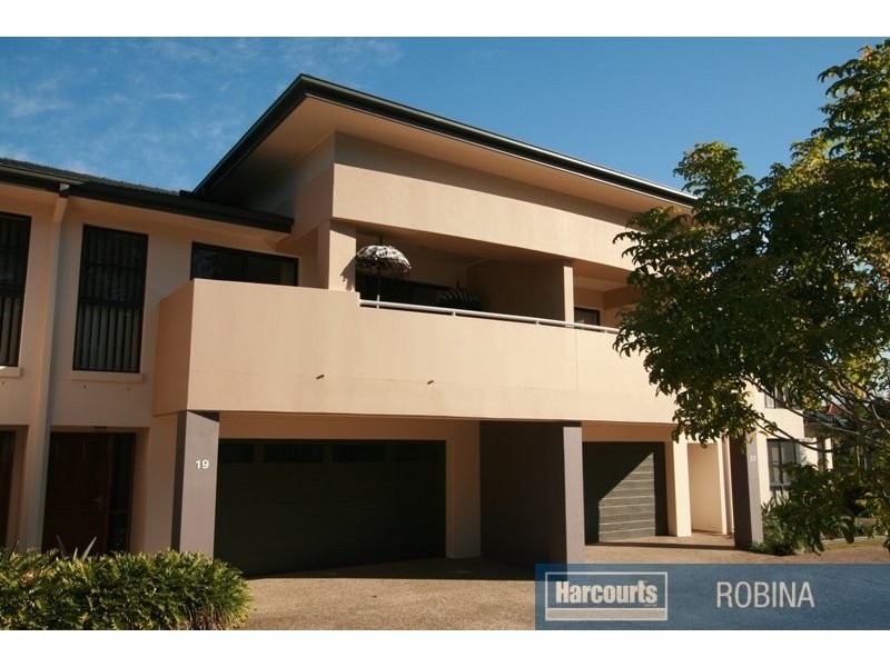 Varsity Lakes QLD 4227