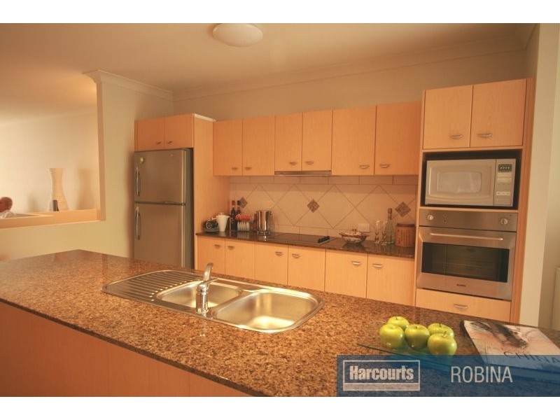 Varsity Lakes QLD 4227