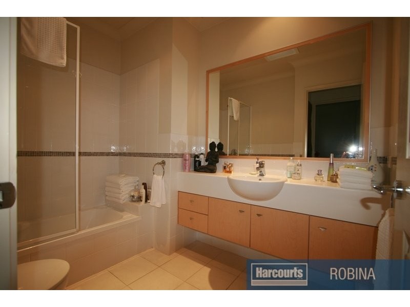 Varsity Lakes QLD 4227