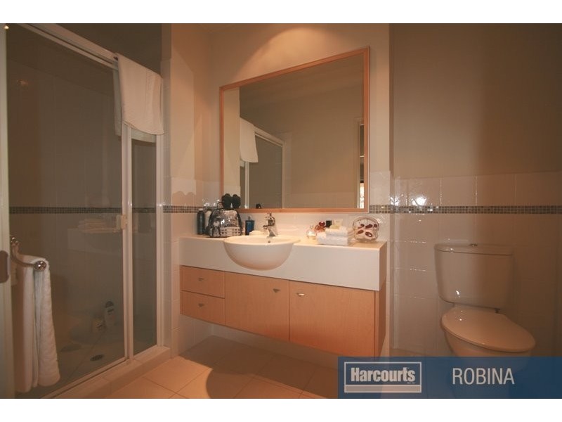 Varsity Lakes QLD 4227