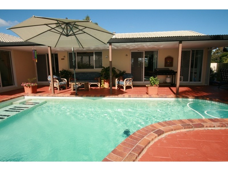 138 Glen Eagles Drive, Robina QLD 4226