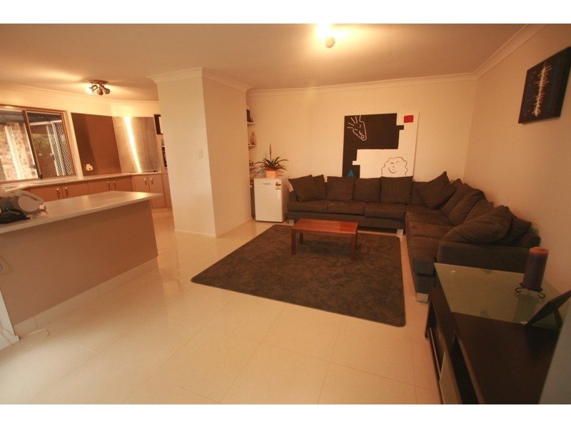 136 Glen Eagles Drive, Robina QLD 4226