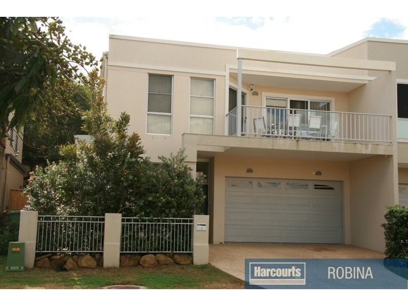 Varsity Lakes QLD 4227