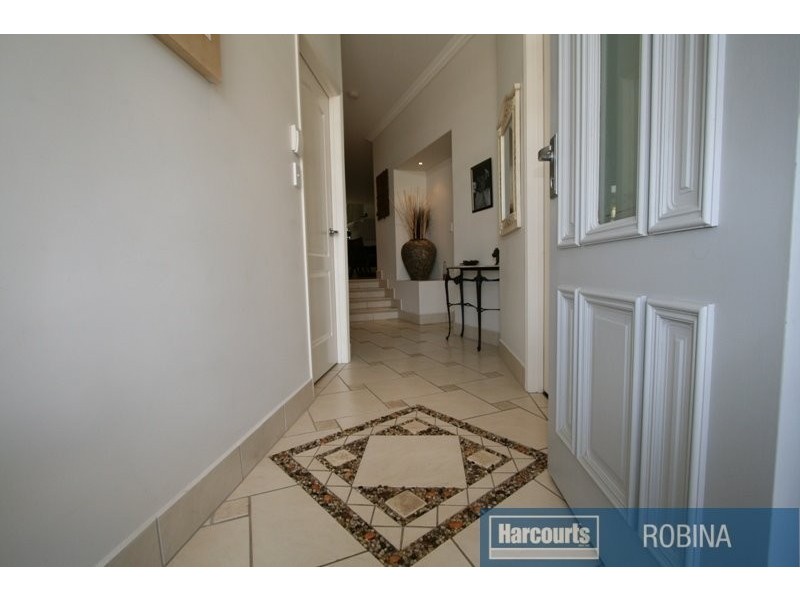 Varsity Lakes QLD 4227