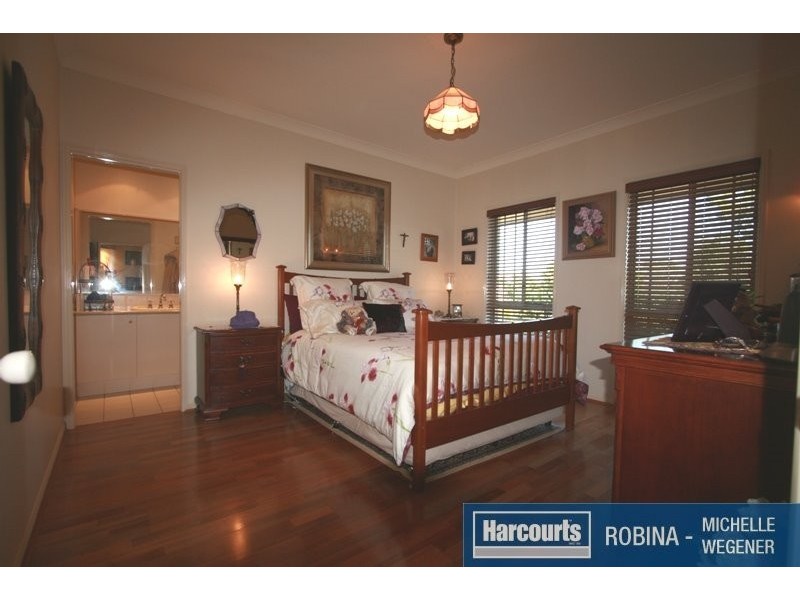 Varsity Lakes QLD 4227