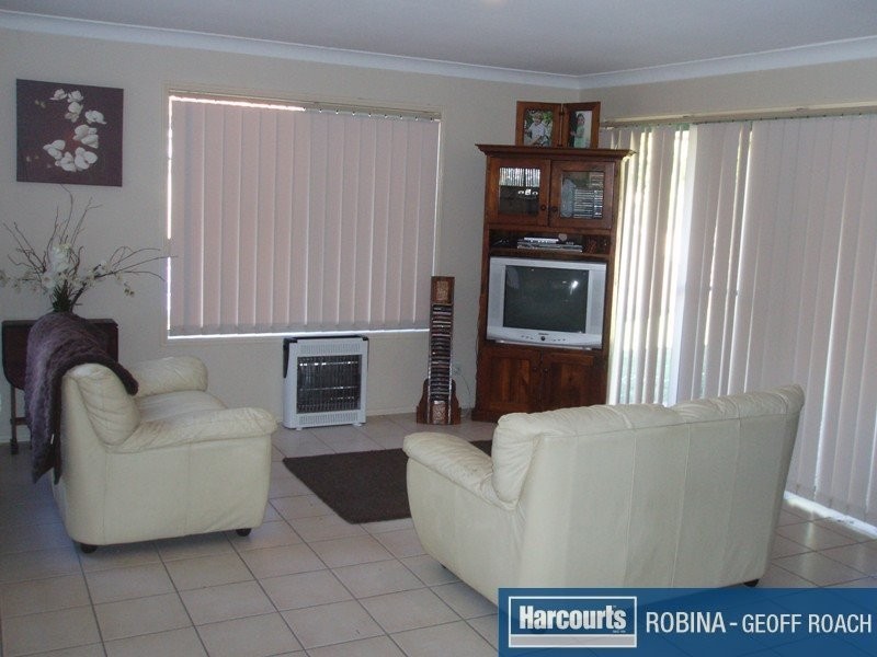 21 Dunedin Close, Merrimac QLD 4226