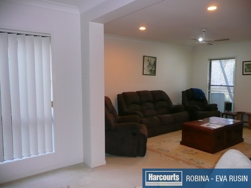 6 Corina Close, Robina QLD 4226