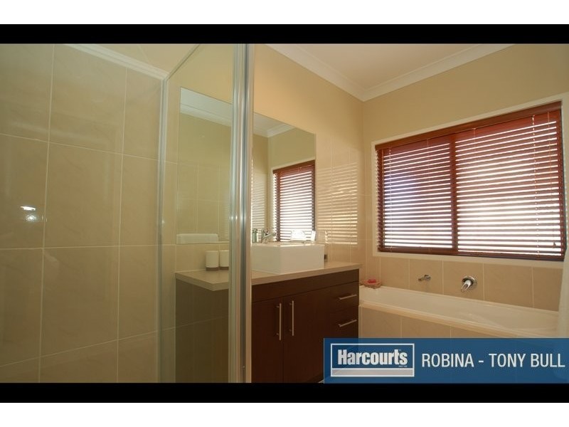 24 Koolang Cres, Reedy Creek QLD 4227