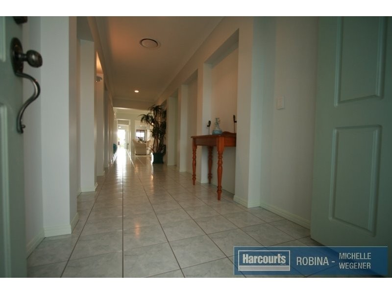 Varsity Lakes QLD 4227