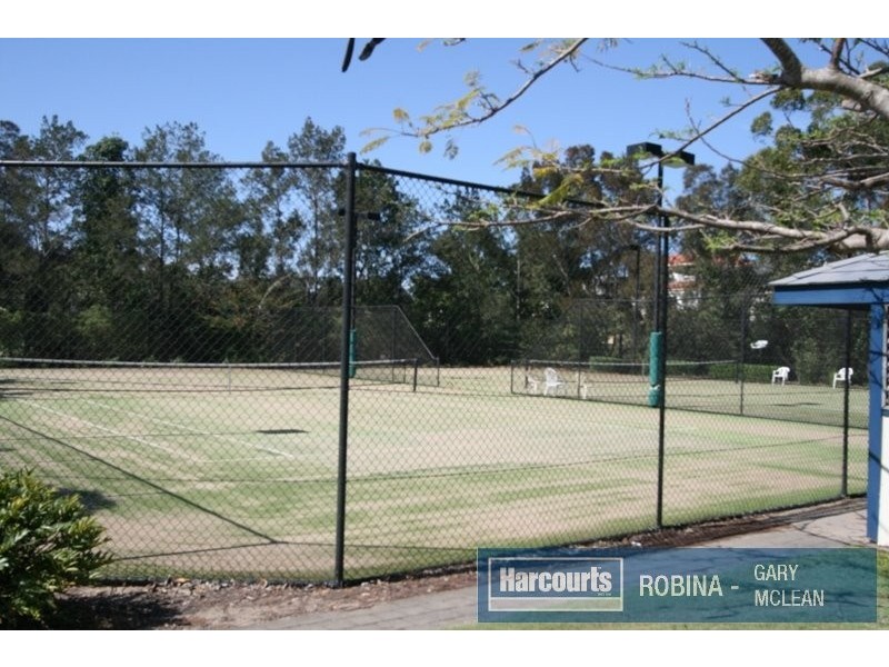 27 Andromeda Pde, Robina QLD 4226