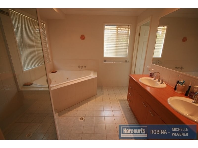 Robina QLD 4226