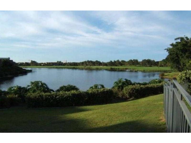 40/85 Palm Meadows, Carrara QLD 4211