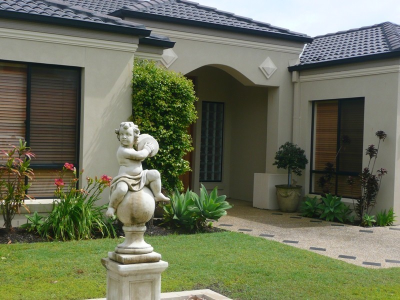 32 Lancewood Cct, Robina QLD 4226