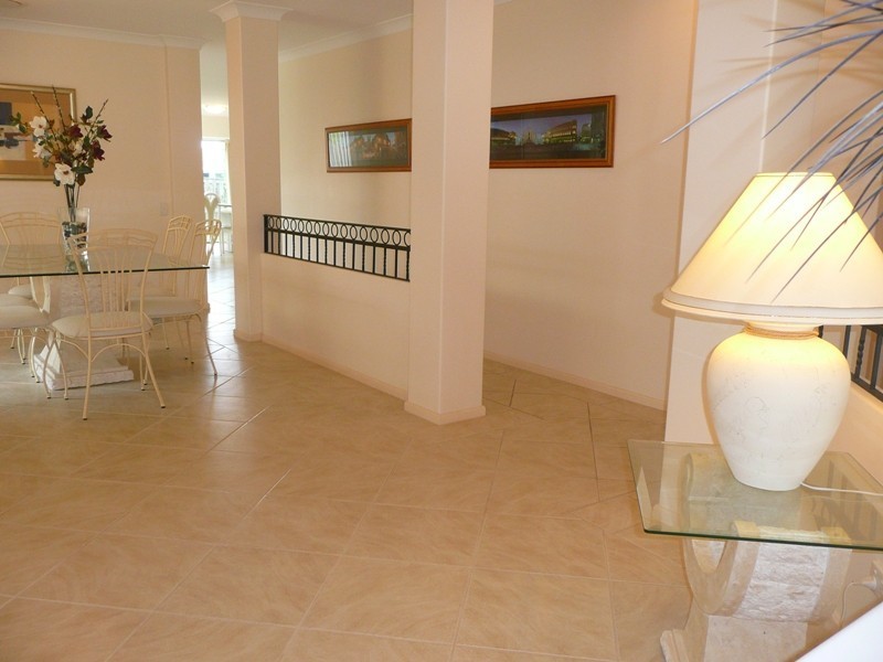 32 Lancewood Cct, Robina QLD 4226