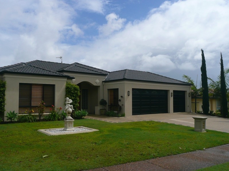 32 Lancewood Cct, Robina QLD 4226