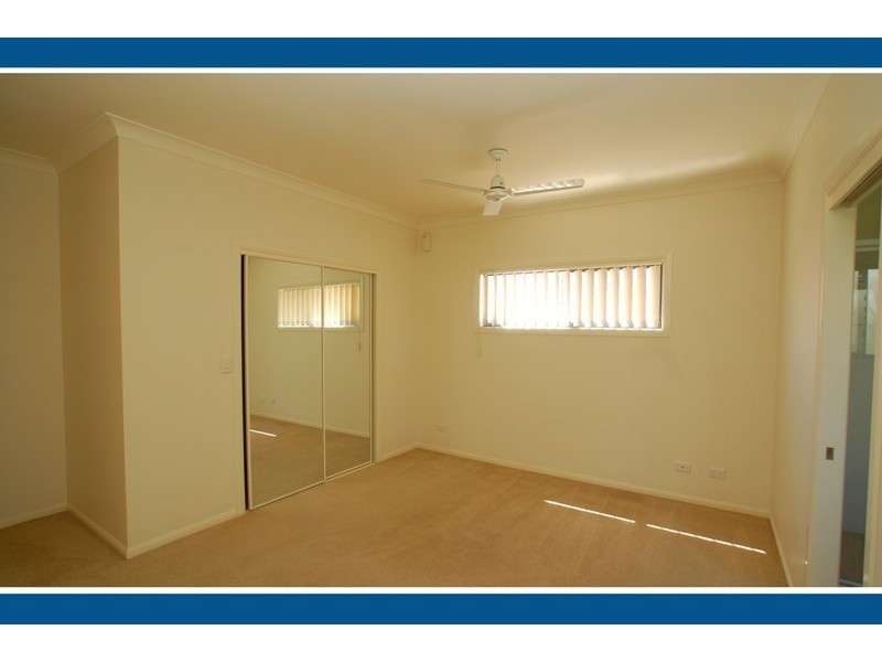 7 Montville Crt, Varsity Lakes QLD 4227