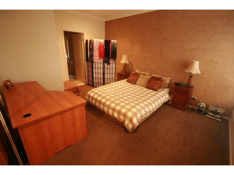 Varsity Lakes QLD 4227