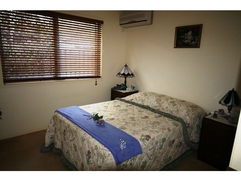 11 Tuggerah Cl, Robina QLD 4226