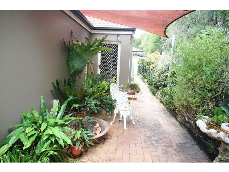 11 Tuggerah Cl, Robina QLD 4226