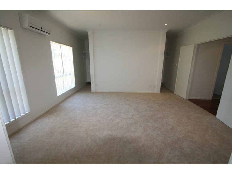 24 Ensor St, Mudgeeraba QLD 4213