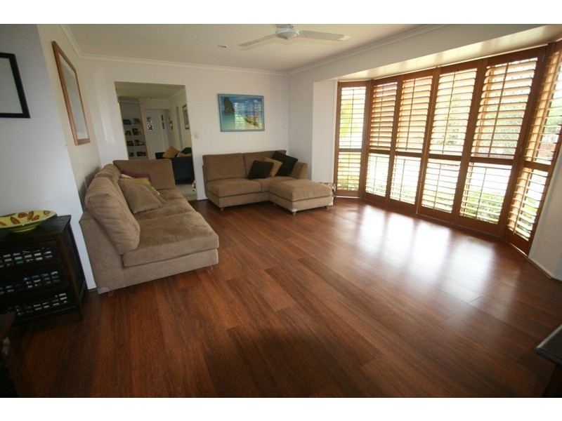 10 Chatswood Ct, Robina QLD 4226