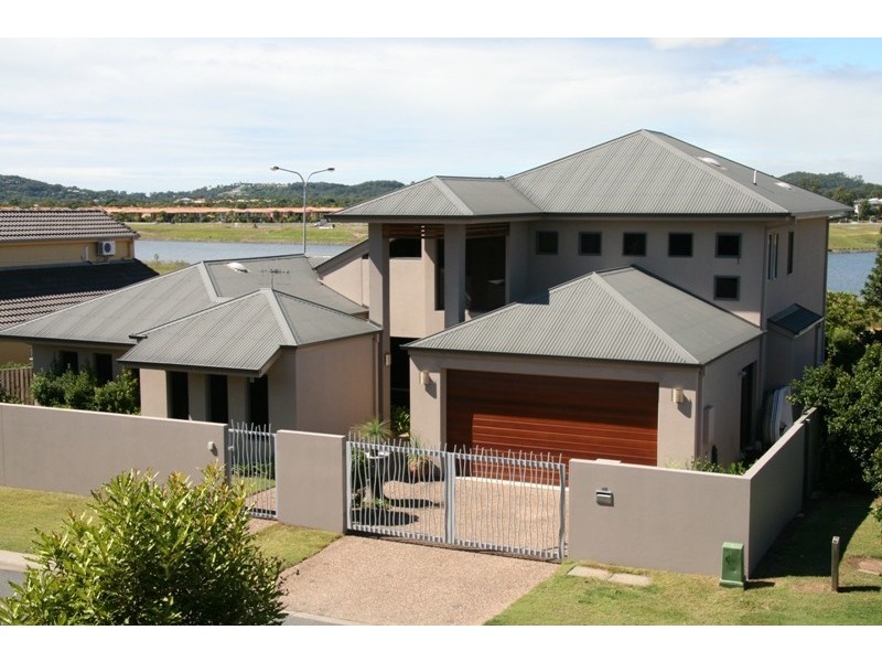 Varsity Lakes QLD 4227