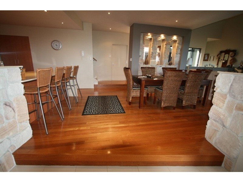 Varsity Lakes QLD 4227