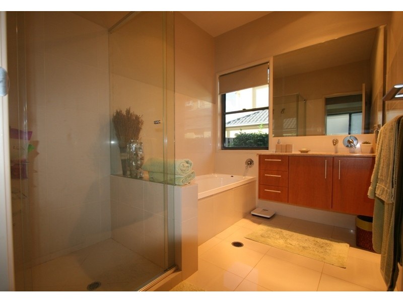 Varsity Lakes QLD 4227