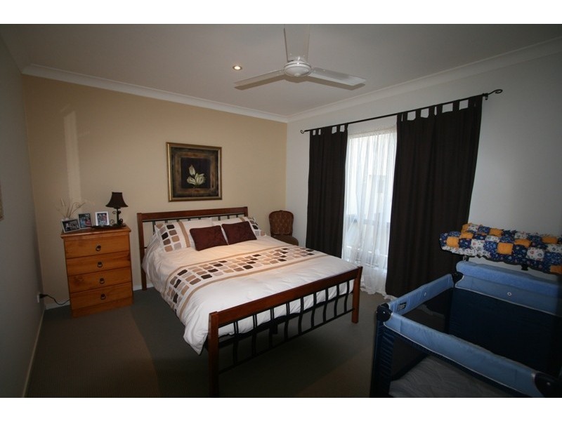 Varsity Lakes QLD 4227