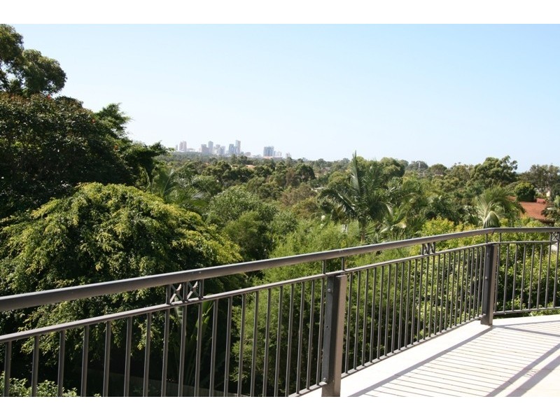 Robina QLD 4226