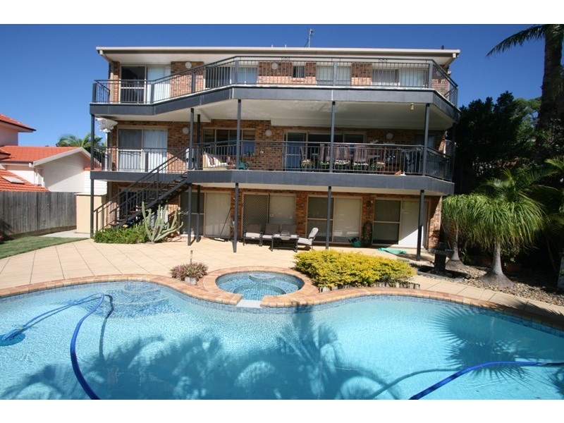 Robina QLD 4226