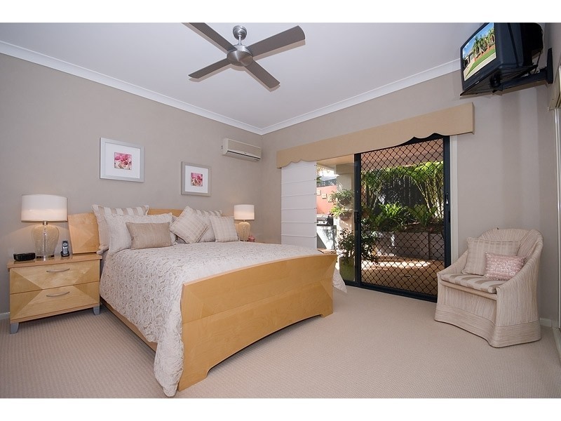 22 Ranier Cres, Robina QLD 4226