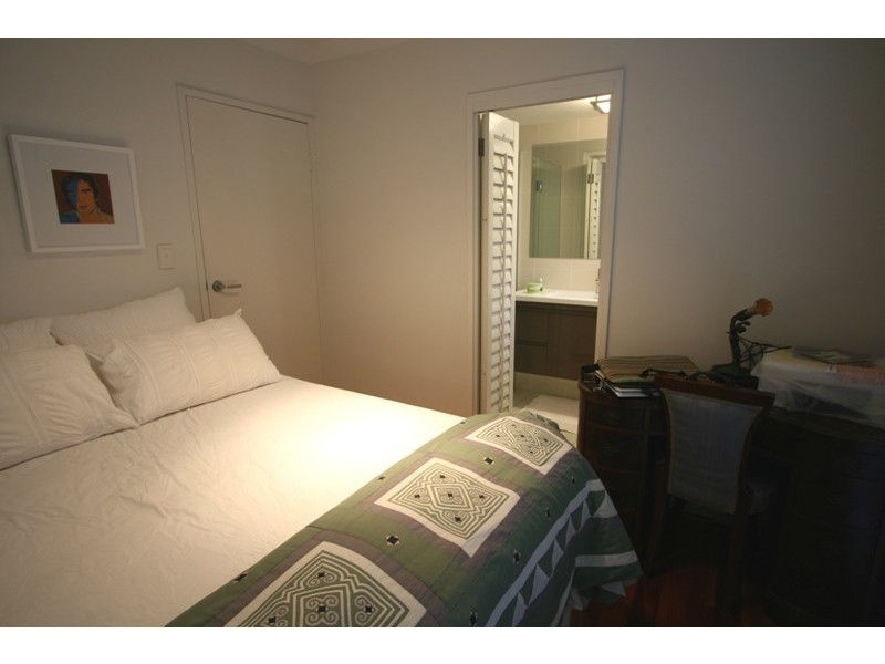 Broadbeach QLD 4218