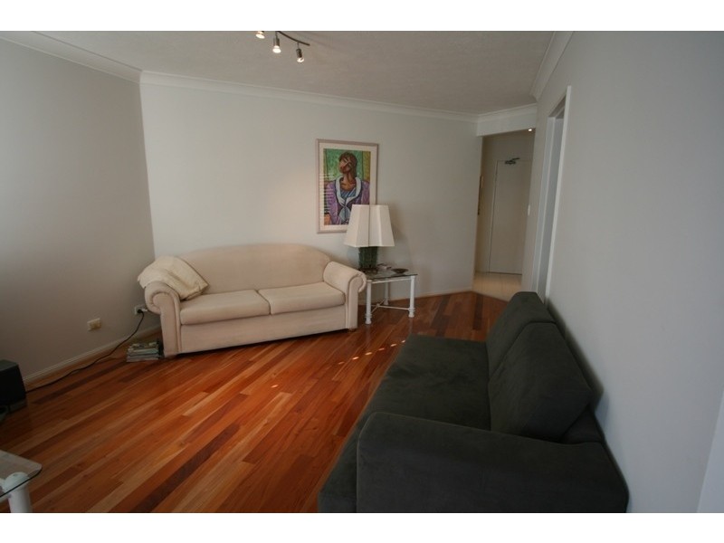Broadbeach QLD 4218