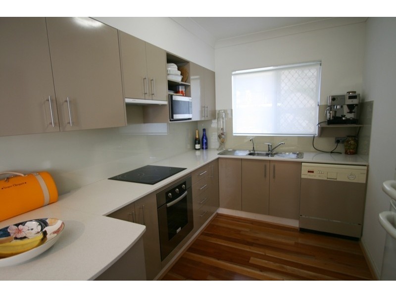 Broadbeach QLD 4218