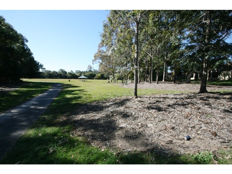 8 Glenalta Place, Robina QLD 4226