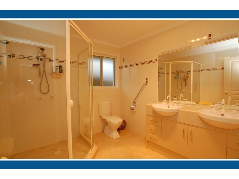 13 York Creek Cres, Reedy Creek QLD 4227