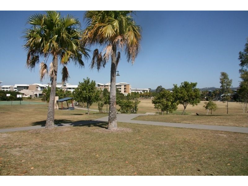 Varsity Lakes QLD 4227