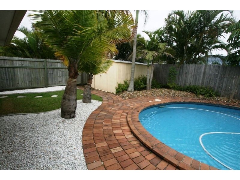 7 Mona Vale Crt, Robina QLD 4226