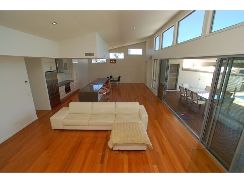 6 Koolang Cres, Reedy Creek QLD 4227