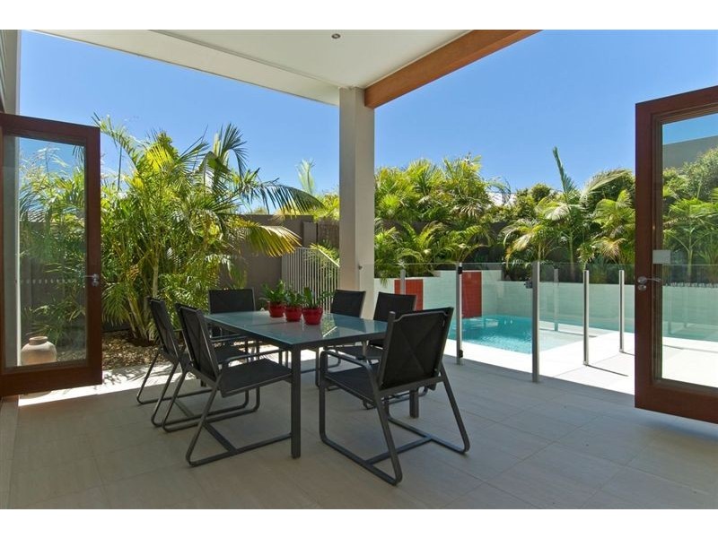 18 Corvus Way, Robina QLD 4226