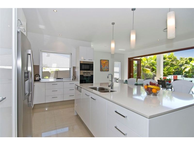 18 Corvus Way, Robina QLD 4226