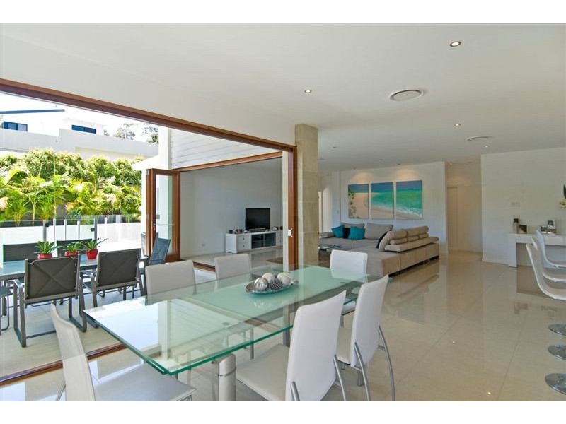 18 Corvus Way, Robina QLD 4226